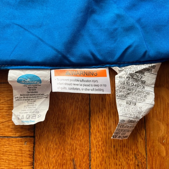 Disney Cars Red and Yellow Set - Picture 2 of 6